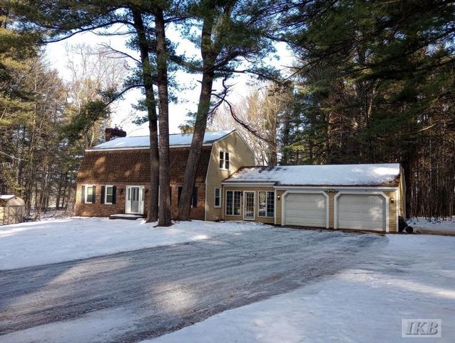 429 St Andrews Court, Gladwin, MI 48624