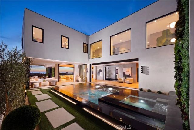 53 Montecito Drive, Corona Del Mar, CA 92625