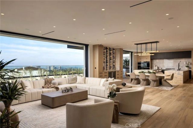 53 Montecito Drive, Corona Del Mar, CA 92625