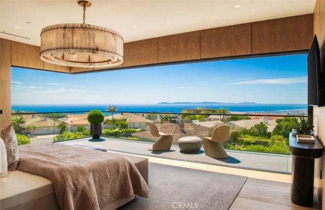 53 Montecito Drive, Corona Del Mar, CA 92625