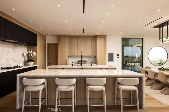 53 Montecito Drive, Corona Del Mar, CA 92625
