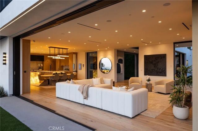 53 Montecito Drive, Corona Del Mar, CA 92625