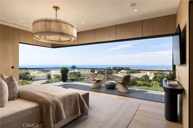 53 Montecito Drive, Corona Del Mar, CA 92625