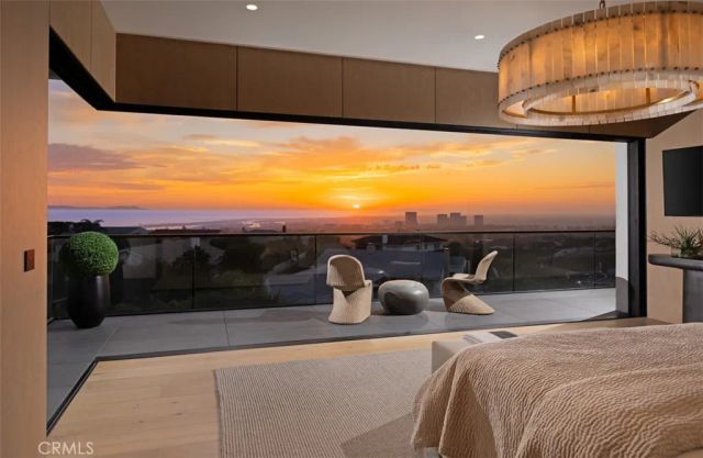 53 Montecito Drive, Corona Del Mar, CA 92625