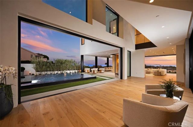 53 Montecito Drive, Corona Del Mar, CA 92625