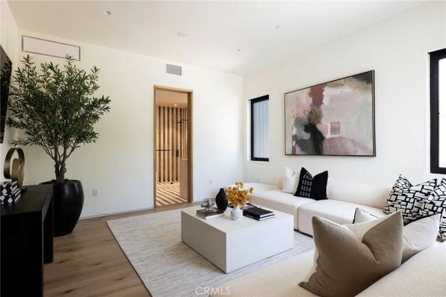 53 Montecito Drive, Corona Del Mar, CA 92625