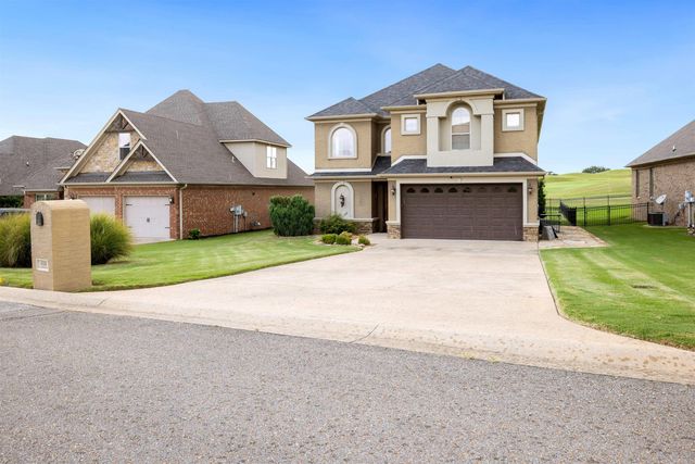 4518 Clubhouse Dr, Jonesboro, AR 72405