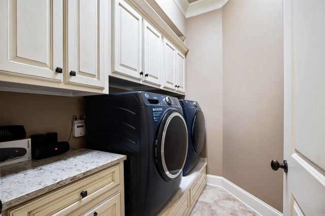 4518 Clubhouse Dr, Jonesboro, AR 72405