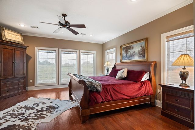 4518 Clubhouse Dr, Jonesboro, AR 72405