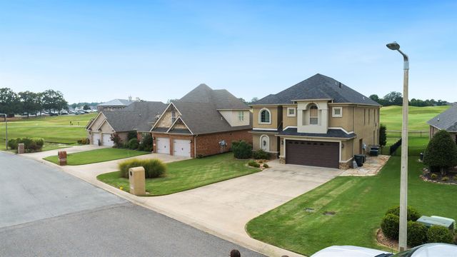 4518 Clubhouse Dr, Jonesboro, AR 72405