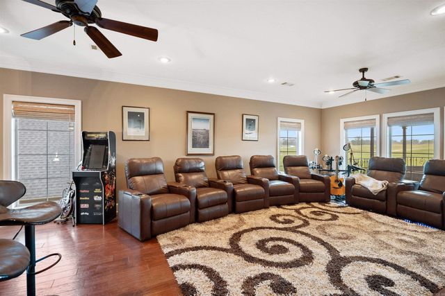 4518 Clubhouse Dr, Jonesboro, AR 72405