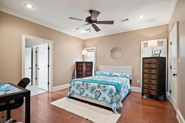 4518 Clubhouse Dr, Jonesboro, AR 72405