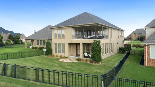 4518 Clubhouse Dr, Jonesboro, AR 72405