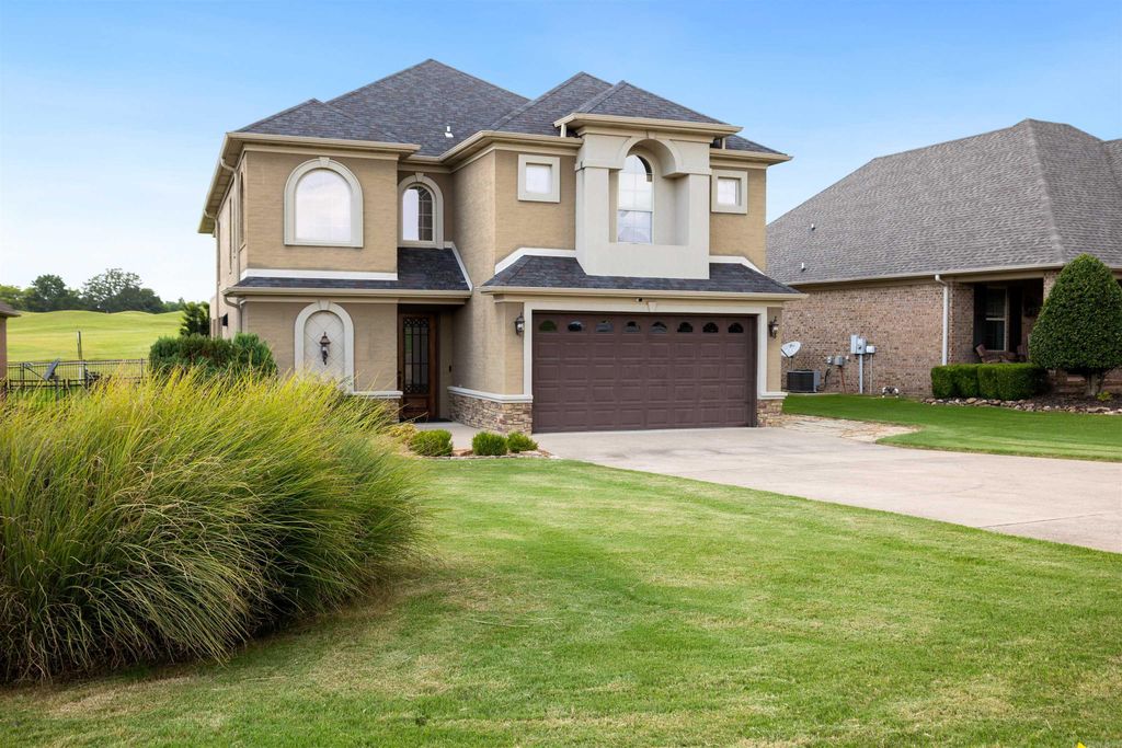 4518 Clubhouse Dr, Jonesboro, AR 72405