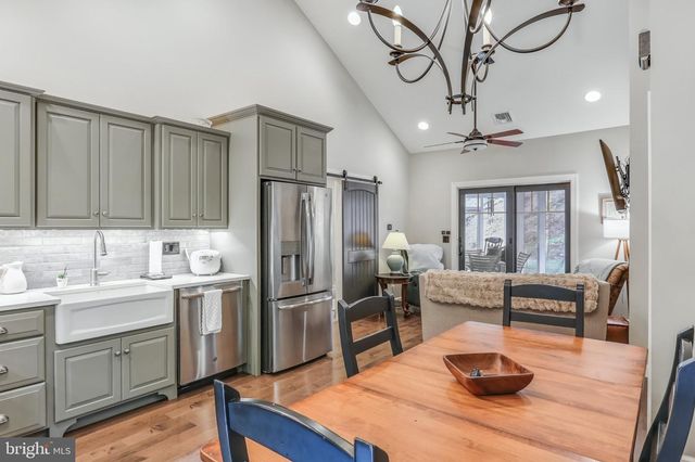 6 MAPLE GROVE RD, Mohnton, PA 19540