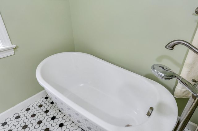 6 MAPLE GROVE RD, Mohnton, PA 19540