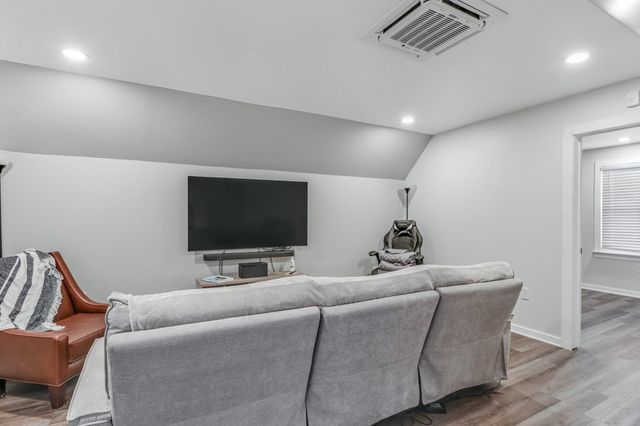 6 MAPLE GROVE RD, Mohnton, PA 19540