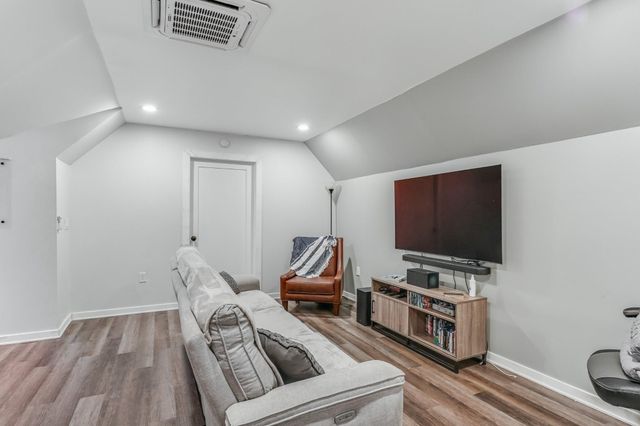 6 MAPLE GROVE RD, Mohnton, PA 19540