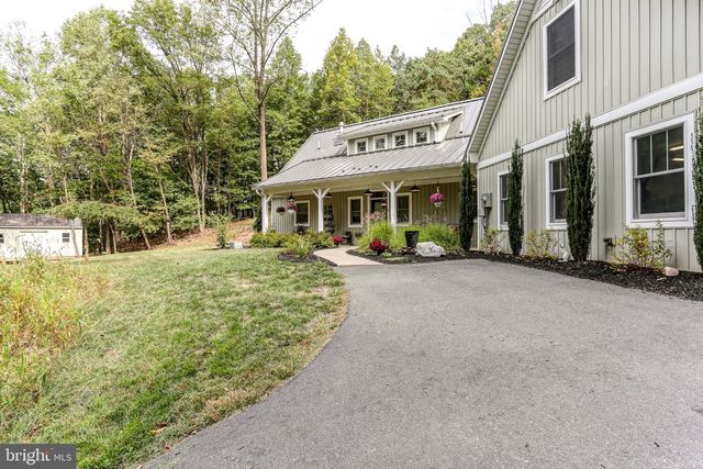 6 MAPLE GROVE RD, Mohnton, PA 19540
