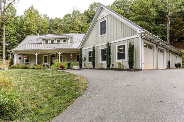 6 MAPLE GROVE RD, Mohnton, PA 19540