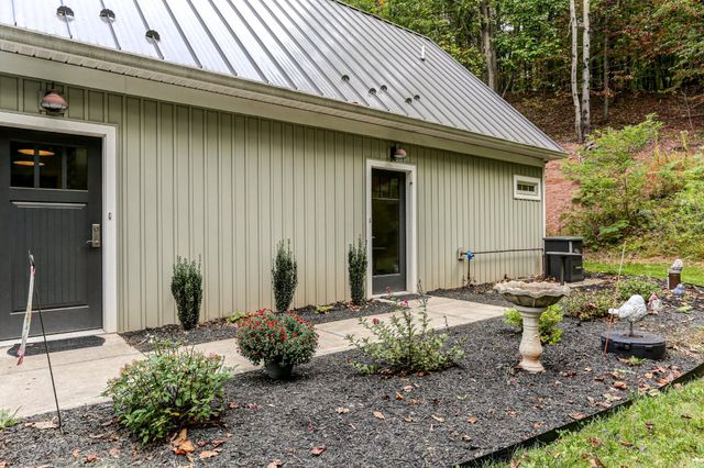6 MAPLE GROVE RD, Mohnton, PA 19540