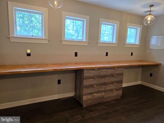 6 MAPLE GROVE RD, Mohnton, PA 19540