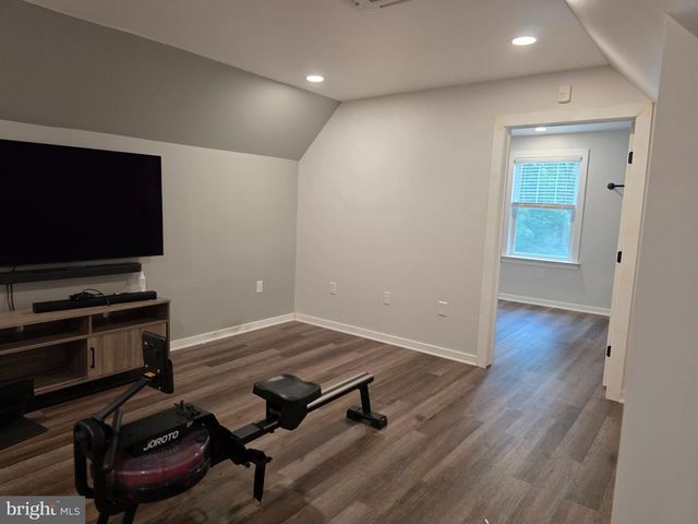 6 MAPLE GROVE RD, Mohnton, PA 19540