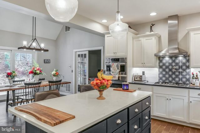6 MAPLE GROVE RD, Mohnton, PA 19540