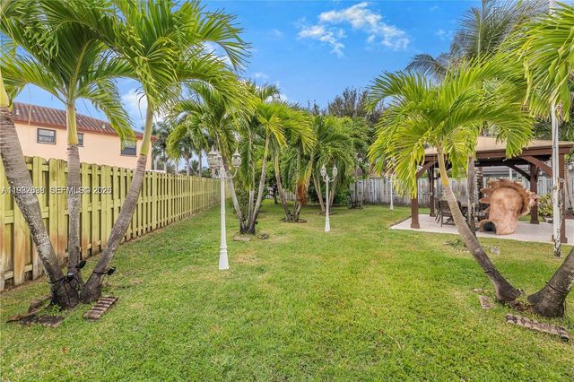 3461 SE 1st St, Homestead, FL 33033