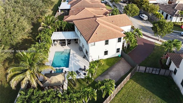 3461 SE 1st St, Homestead, FL 33033