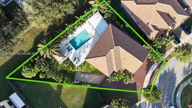 3461 SE 1st St, Homestead, FL 33033