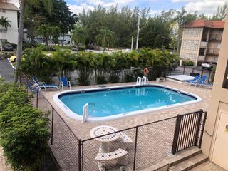 3930 Crystal Lake Dr 208, Deerfield Beach, FL 33064