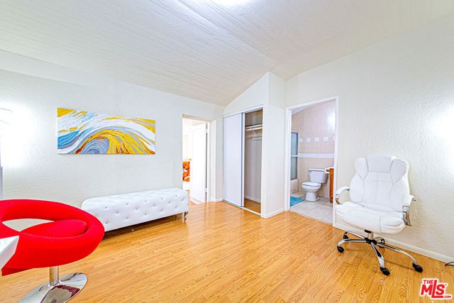 1241 S Kenmore Avenue, Los Angeles, CA 90006