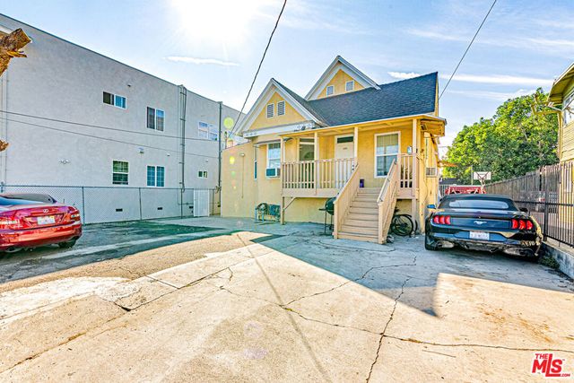 1241 S Kenmore Avenue, Los Angeles, CA 90006