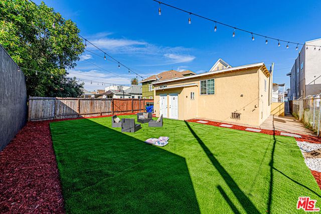 1241 S Kenmore Avenue, Los Angeles, CA 90006