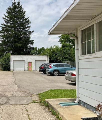 115 S Burnett Road, Springfield, OH 45505