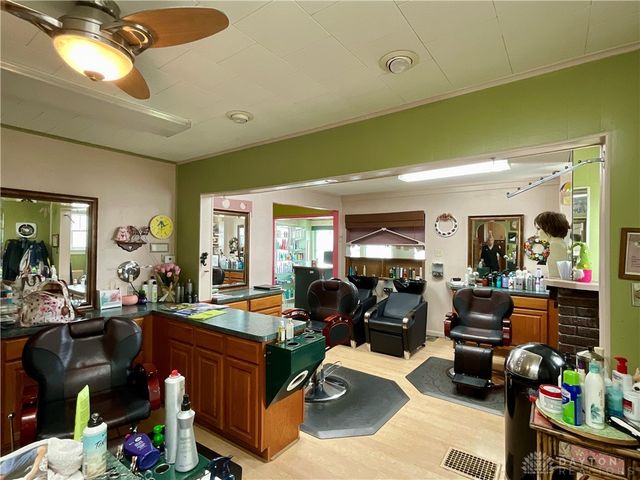 115 S Burnett Road, Springfield, OH 45505