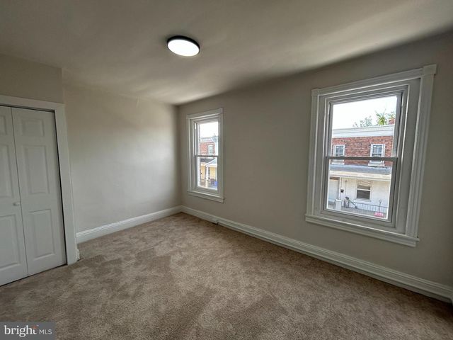 2433 S MILLICK ST, Philadelphia, PA 19142