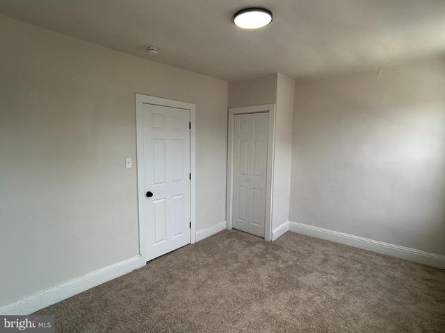 2433 S MILLICK ST, Philadelphia, PA 19142