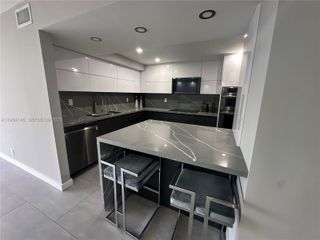 600 Parkview Dr 602, Hallandale Beach, FL 33009