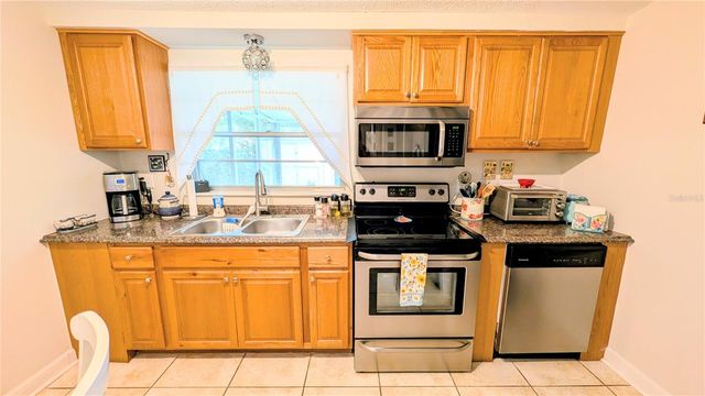 19 LAMPLIGHT LANE, Winter Haven, FL 33884