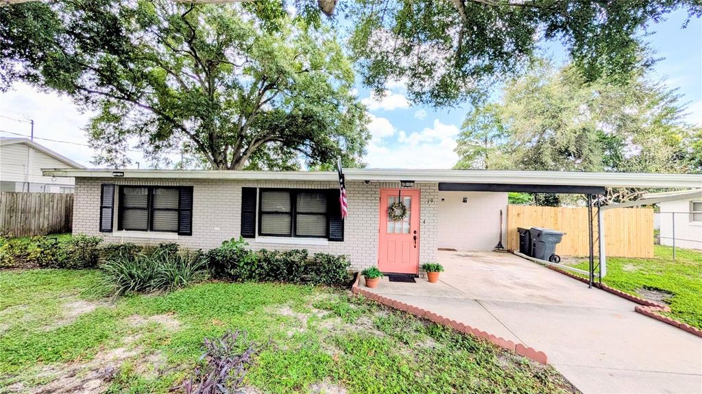 19 LAMPLIGHT LANE, Winter Haven, FL 33884