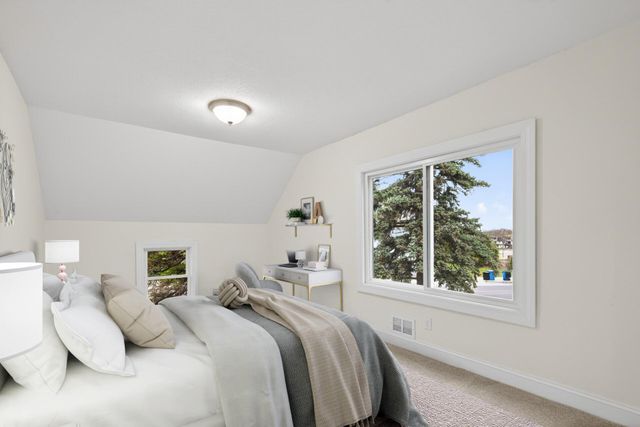 4203 Lake Drive N, Robbinsdale, MN 55422