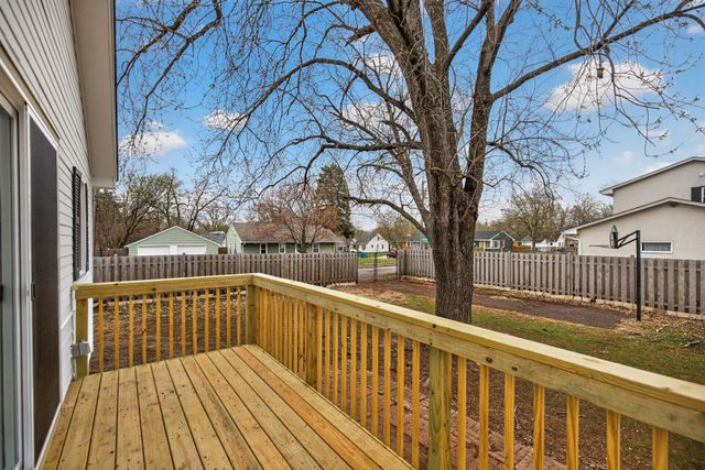 4203 Lake Drive N, Robbinsdale, MN 55422