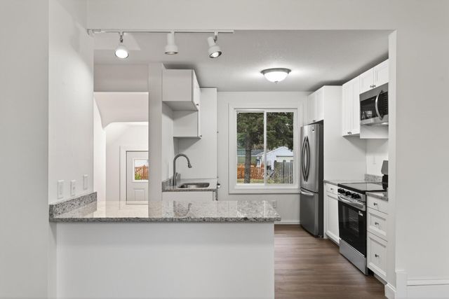 4203 Lake Drive N, Robbinsdale, MN 55422