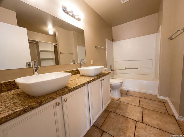 517 5th, Converse, TX 78109