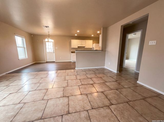 517 5th, Converse, TX 78109