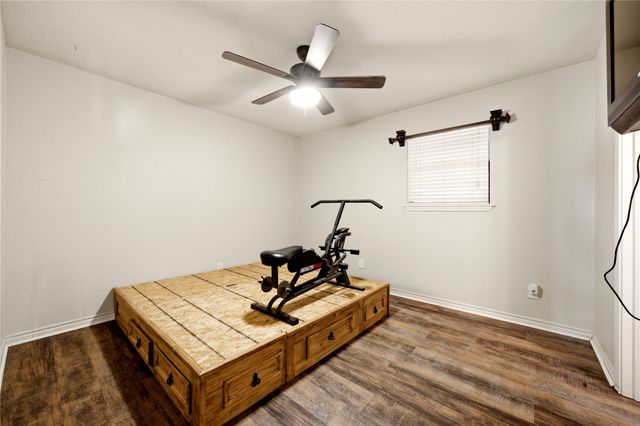 21282 Southwind Drive, Chandler, TX 75758