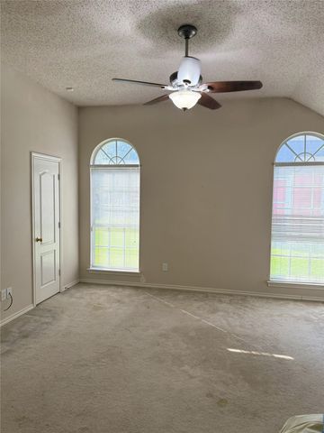 6113 Cliffbrook Drive, North Richland Hills, TX 76180