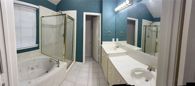 6113 Cliffbrook Drive, North Richland Hills, TX 76180